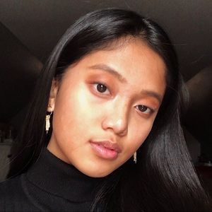 Meet your Posher, Abigail